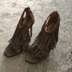 Fringe heels